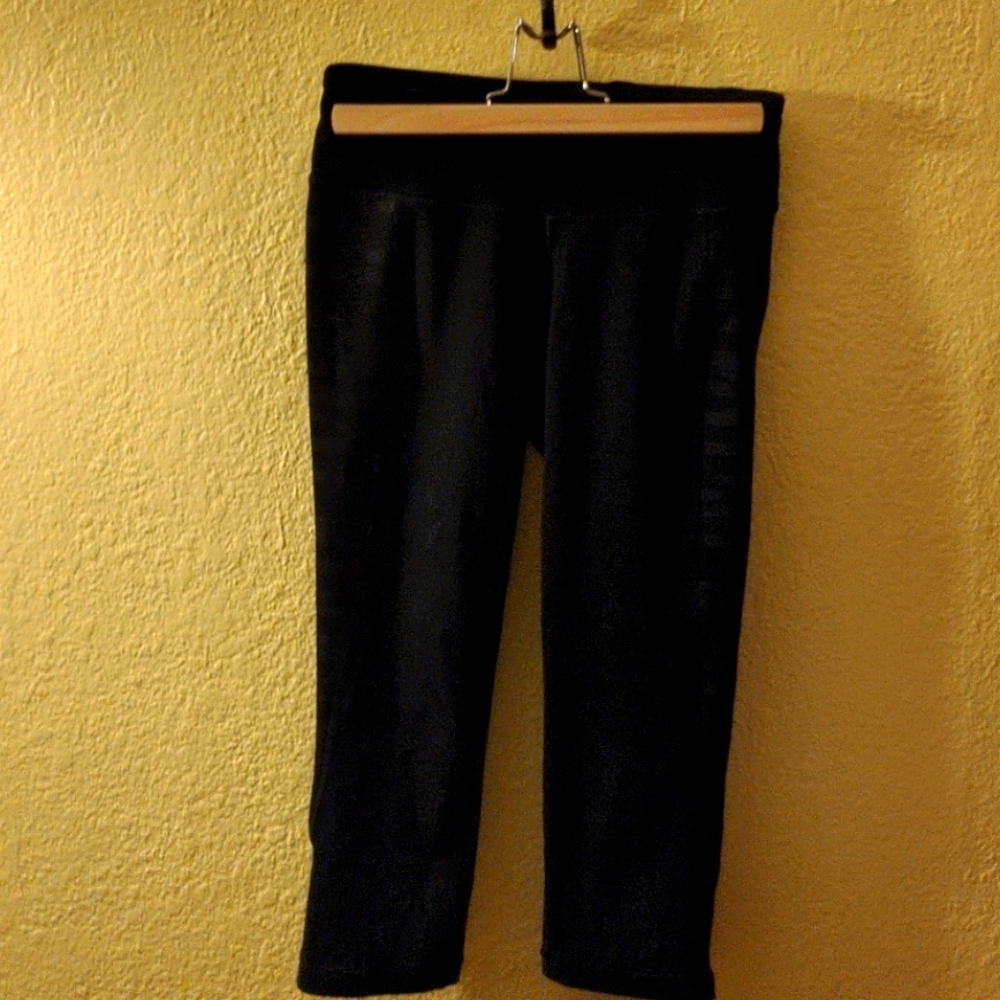 Old Navy athletic stretch leggings SM